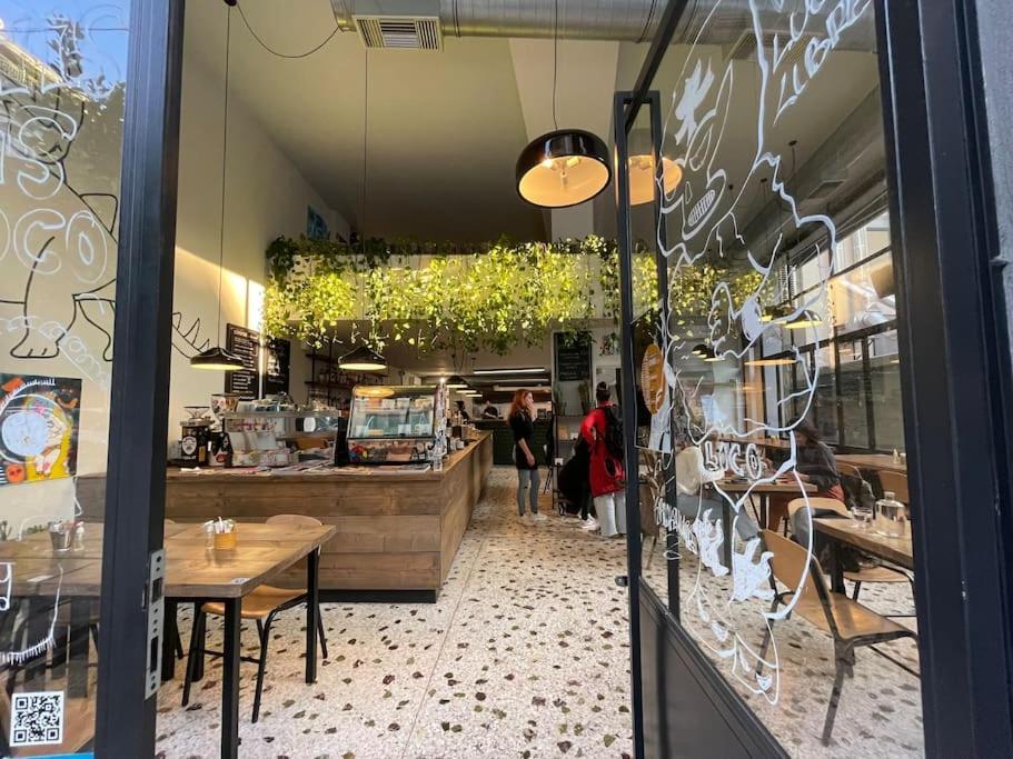Stone Inn Near Acropolis & Metro 石头记 Felsenhohle Athens Ngoại thất bức ảnh
